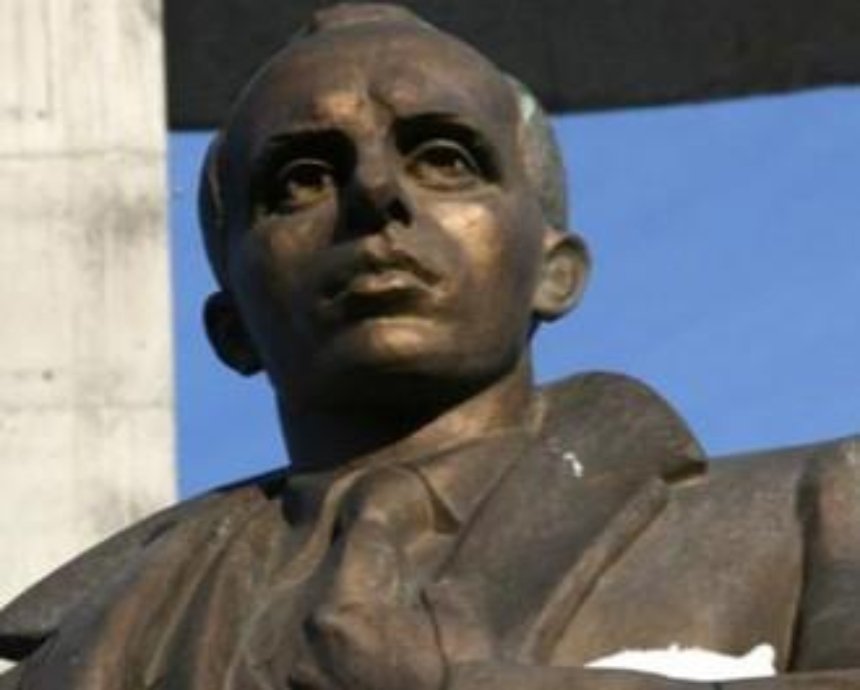 На Львовской площади в Киеве может появиться памятник Бандере