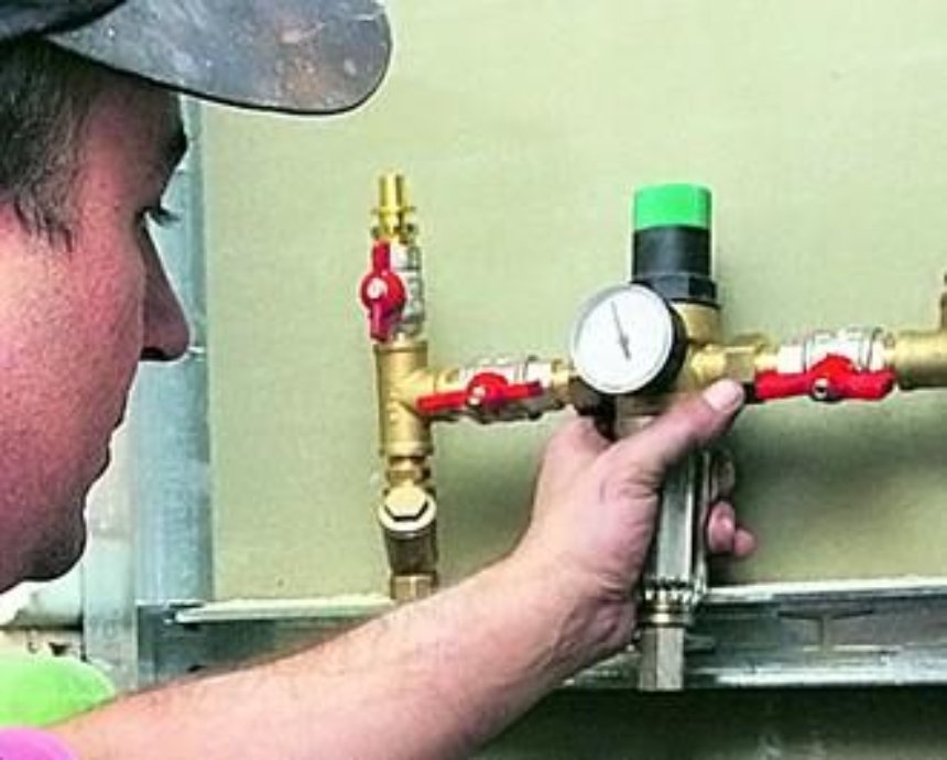 АМКУ объявил незаконной поверку счетчиков воды в Киеве за счет потребителей