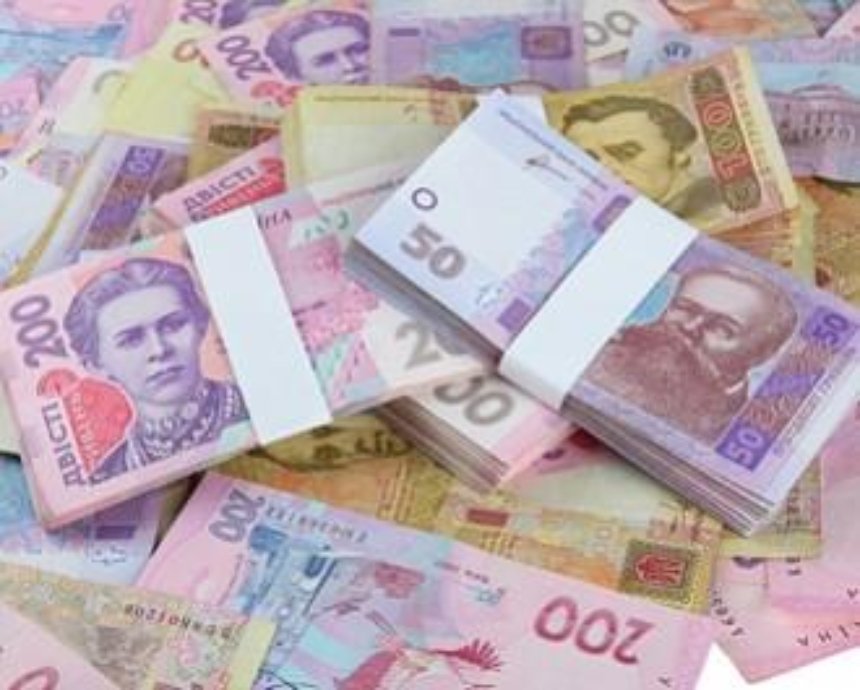 Киевский чиновник и директор ООО пытались присвоить 7 млн гривен