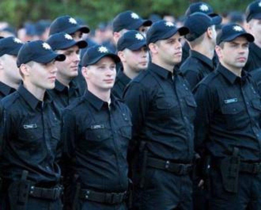 Из новой полиции Киева уволили уже четверых патрульных