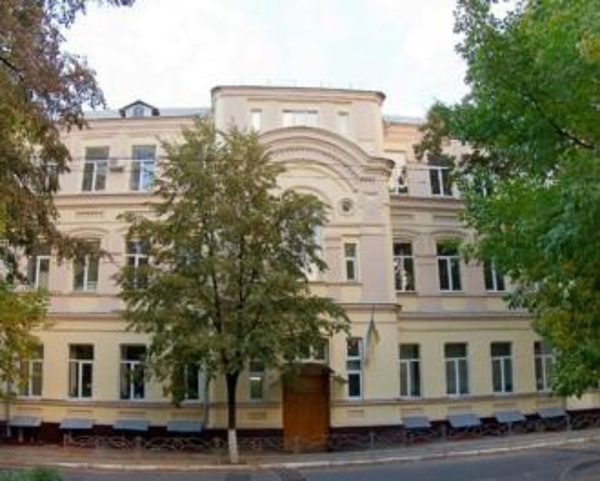 Неизвестные несколько дней блокировали киевскую гимназию