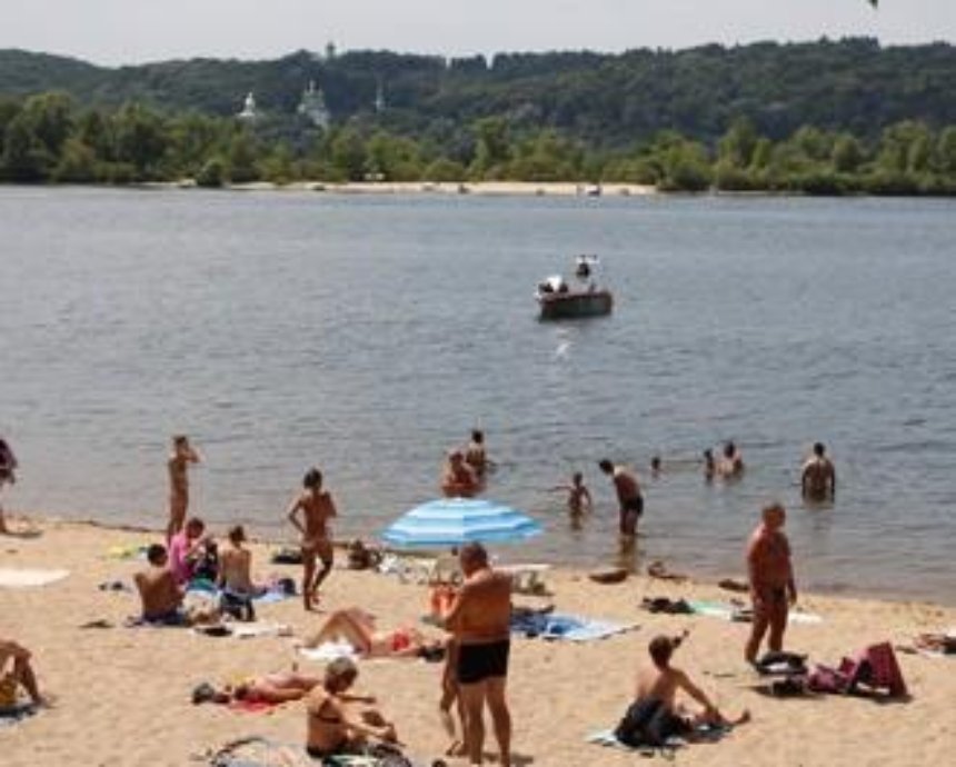 В Киеве запретили купаться на 6 пляжах