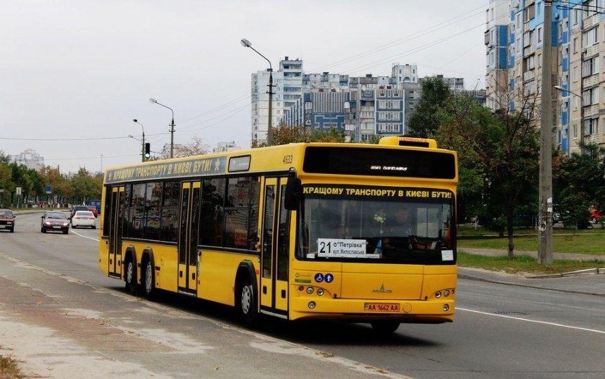 Популярный автобус на Троещину меняет свой маршрут