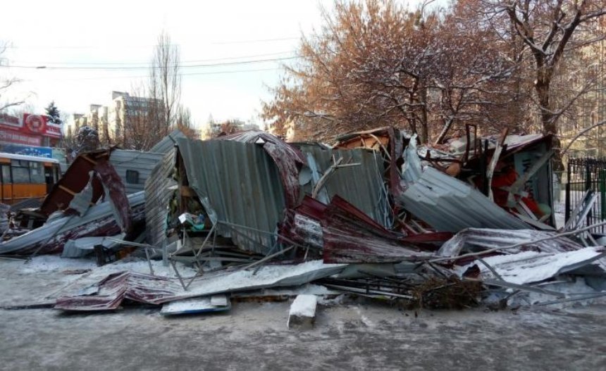 Киевлянам рассказали, как избавиться от мусора после демонтажа ларьков