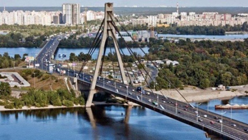 Проспект Бандеры ждет капремонт: “Киевавтодор” объявил тендер на лучший проект