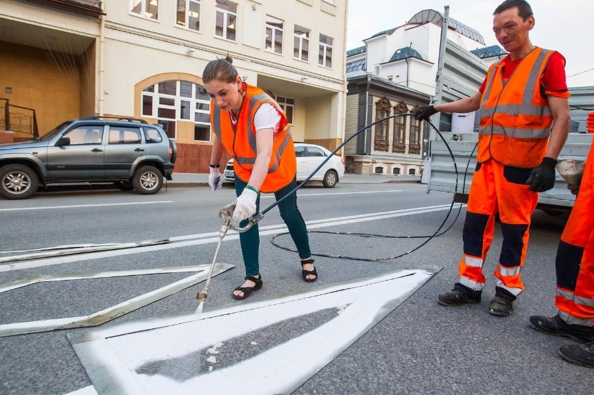 Киевские парковщики нарисуют линий на асфальте на 200 тыс. грн