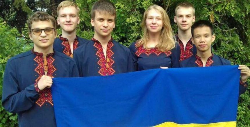 Школьник из Киева завоевал золотую медаль на международной олимпиаде по математике
