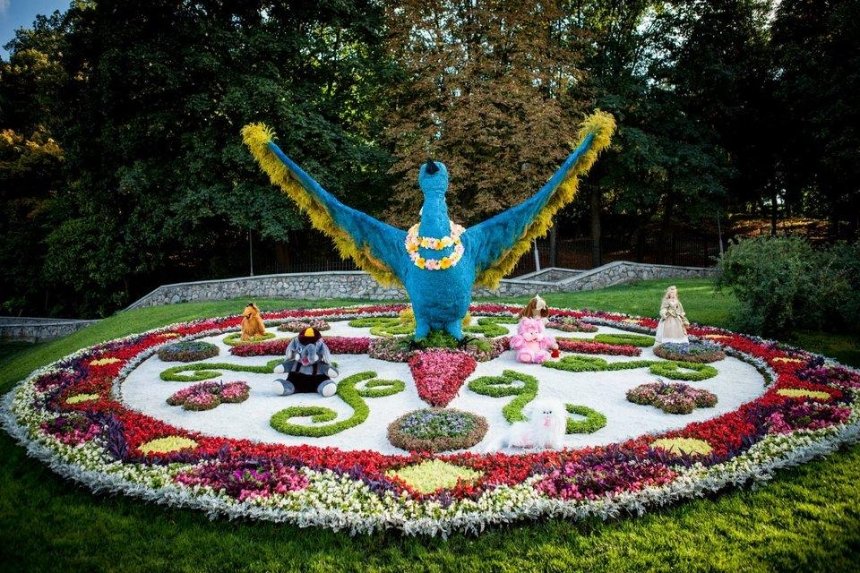 На Певческом поле откроется выставка цветов, посвященная украинским мифам