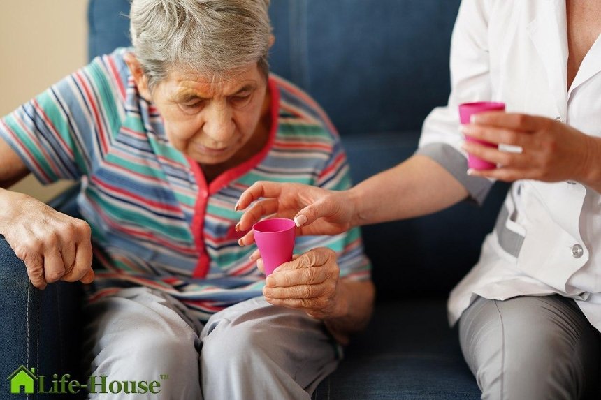 Забота о пожилых людях в период пандемии COVID-19 в пансионатах Life-House