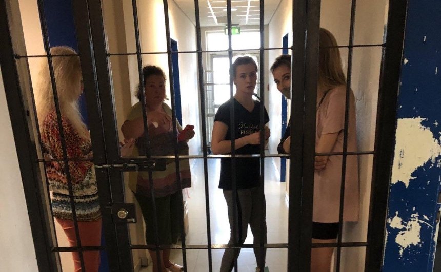 Задержанные в аэропорту Афин украинцы провели там вторую ночь
