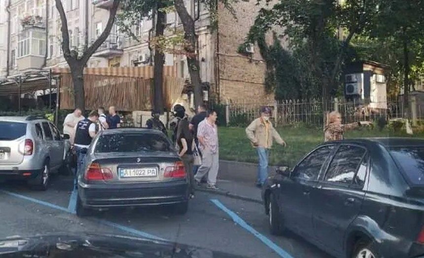 Возле ресторана «Велюр» нардепа Тищенко заметили силовиков: что происходит