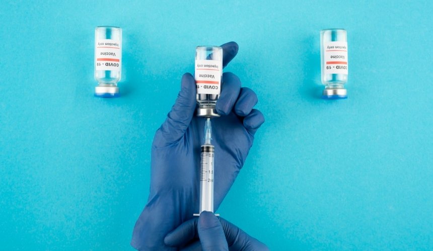 ВОЗ выступила против смешивания разных вакцин от коронавируса