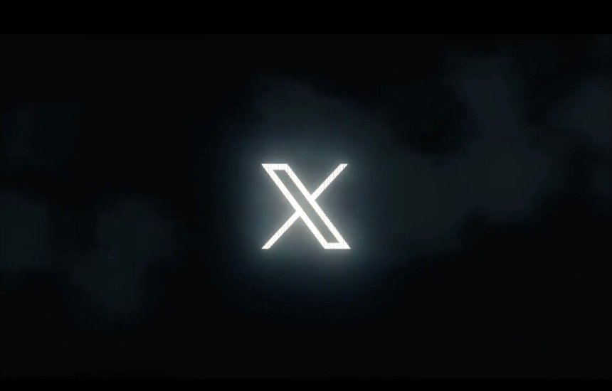 Ілон Маск міняє логотип Twitter на літеру X