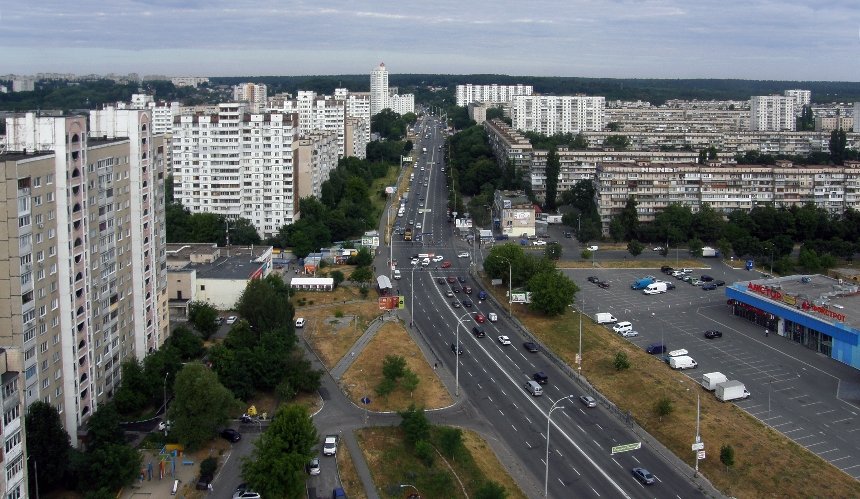 Кияни просять перейменувати Мінський масив: петиція