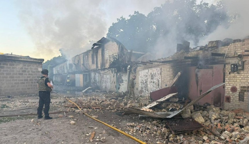 Наслідки масованого обстрілу Київщини вночі 4 липня: фото