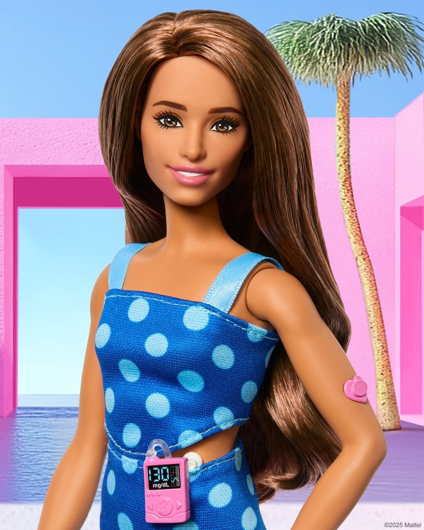 З глюкометром та інсуліновою помпою: Mattel випустила першу ляльку Барбі з діабетом