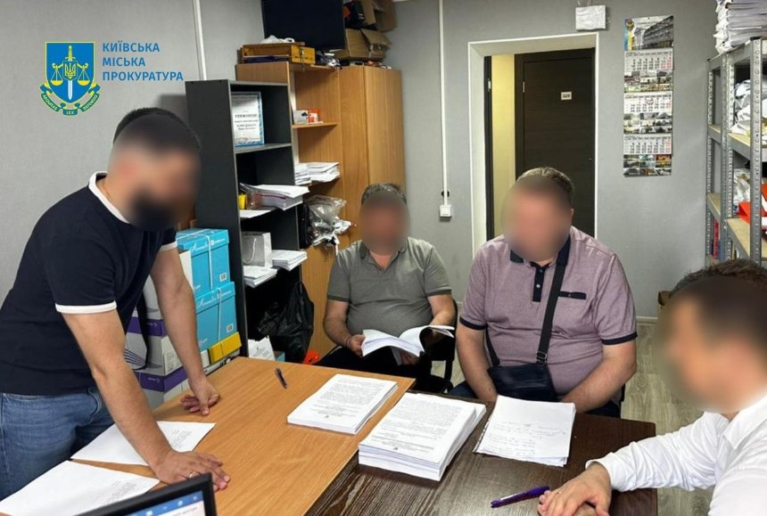 Посадовцям Київради та КМДА повідомили про підозри: що відомо