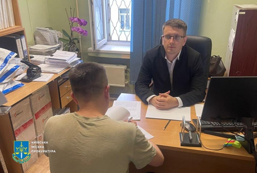 Ремонт парку зі збитками у 350 тис. грн: затримали екскерівника "Київзеленбуду"