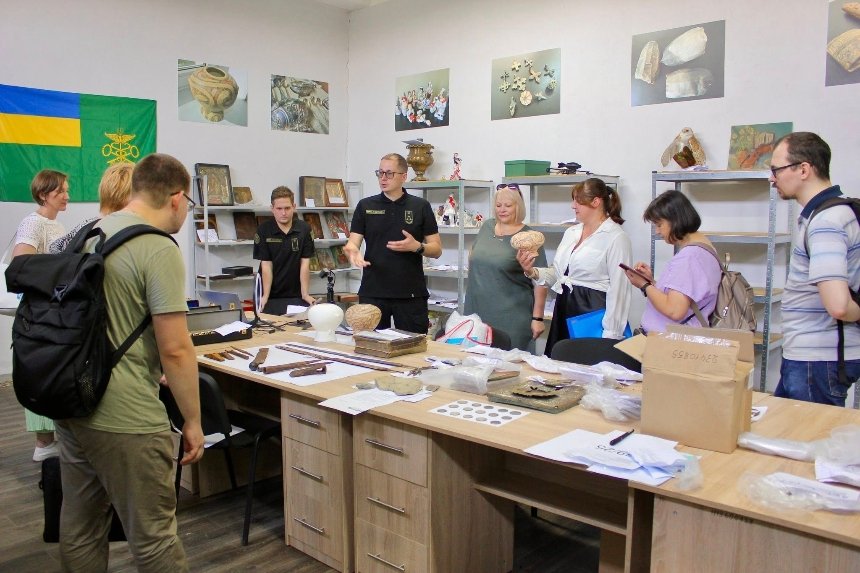 Київська митниця передала понад 300 культурних артефактів українським музеям: фото