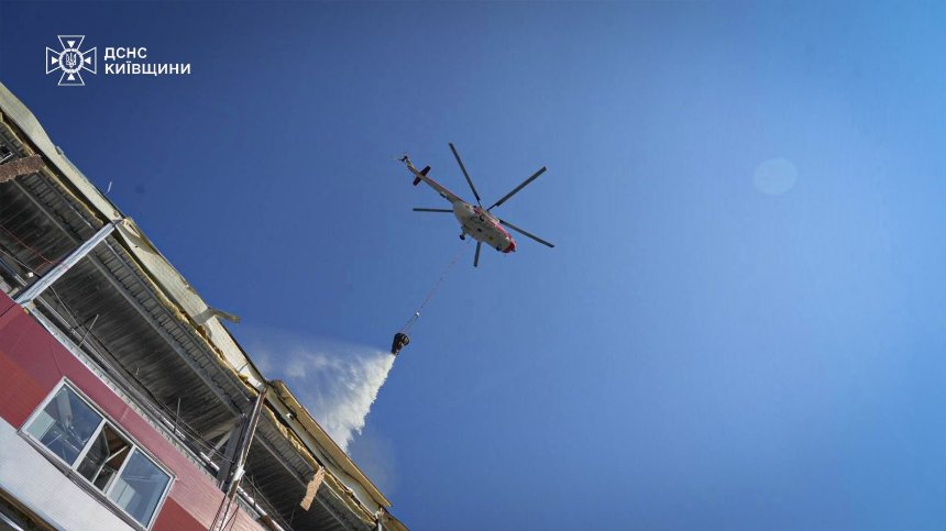 На Київщині ліквідували пожежу на складах площею 100 000 кв.м На Київщині ліквідували пожежу на складах площею 100 000 кв.м