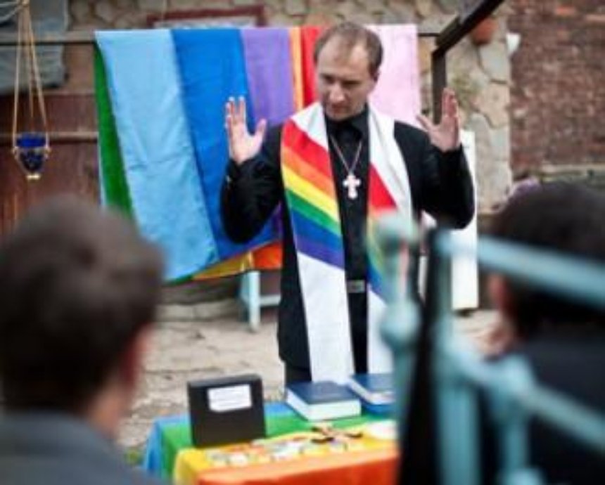 В Киеве и Донецке геи создали свою церковь
