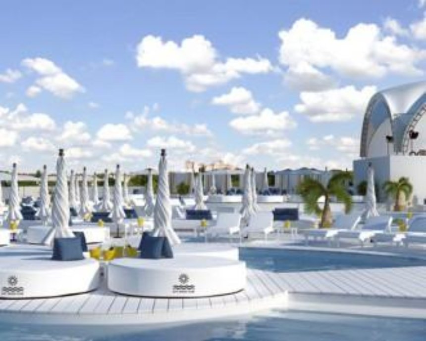 Вот-вот в Киеве появится развлекательный комплекс с пляжем и бассейном на крыше.