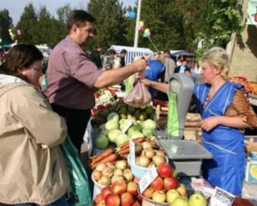 Где в Киеве будут продавать недорогие фрукты, мед и рыбу
