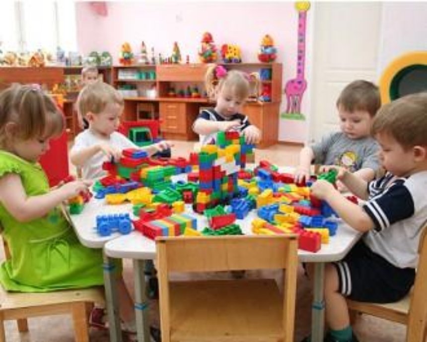 В Киеве дефицит детсадов: 8 тыс. детей не устроены