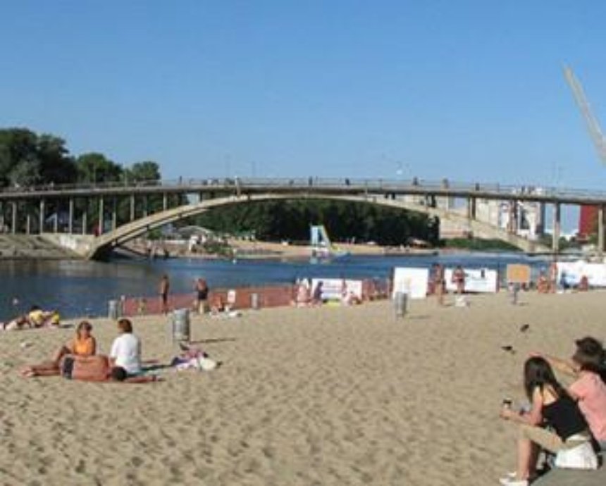 В "Плесо" рассказали, когда в Киеве закончится пляжный сезон