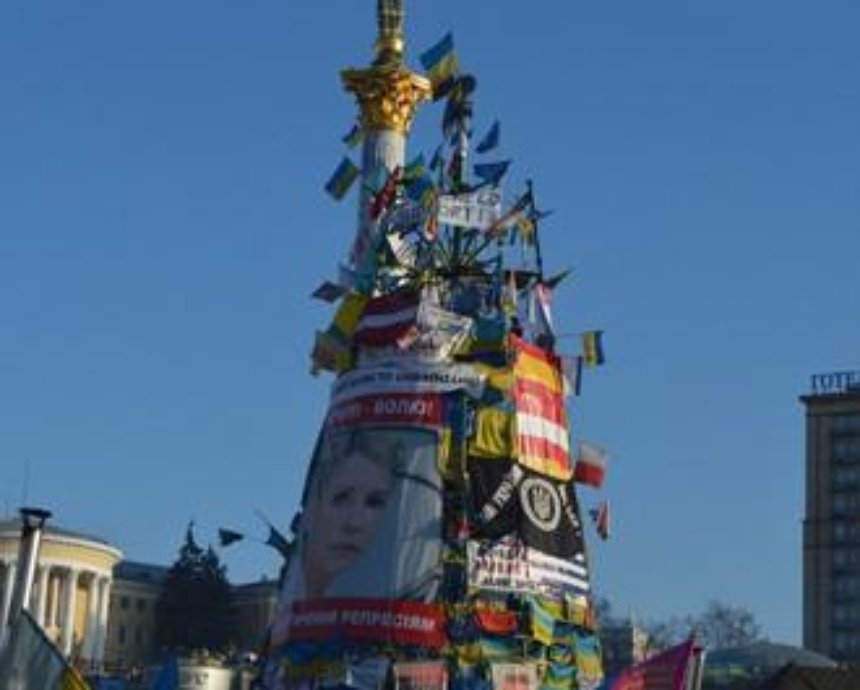 Каркас елки на Майдане вскоре будет демонтирован - В.Кличко