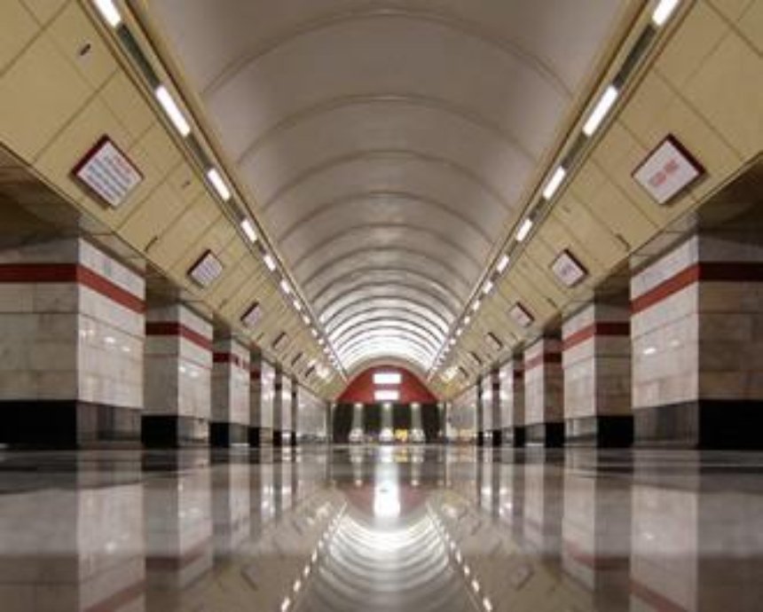 На станции метро "Сырец" в Киеве эскалатор закроют на ремонт
