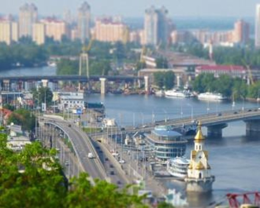 В Киеве появятся новые тоннели, мосты через Днепр и платный центр без пробок