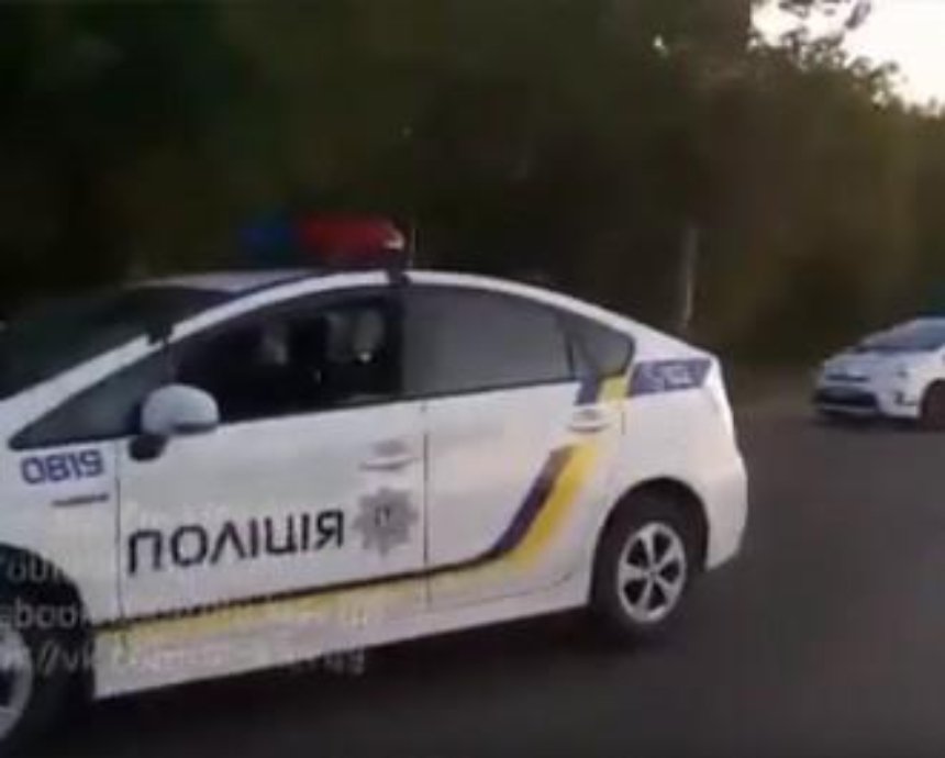 В Киеве 8 патрульных машин гонялись за нарушителем (видео)