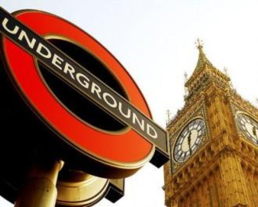 Жизнь Соседей: в Лондоне метро заработало в круглосуточном режиме