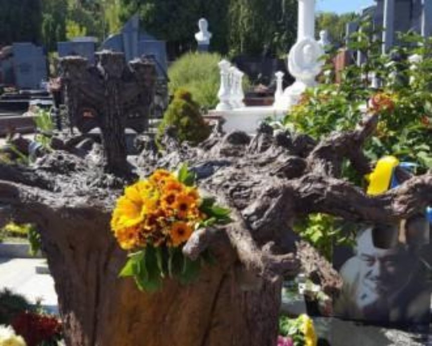 В Киеве открыли памятник Богдану Ступке (фото, видео)