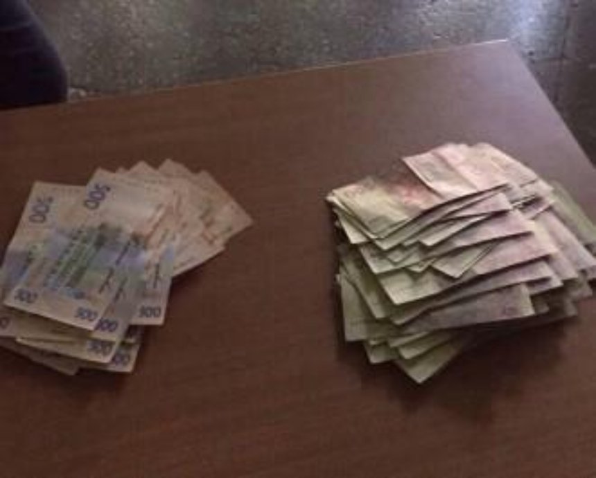 Чиновник геоконтроля погорел на взятке в 50 тыс. гривен