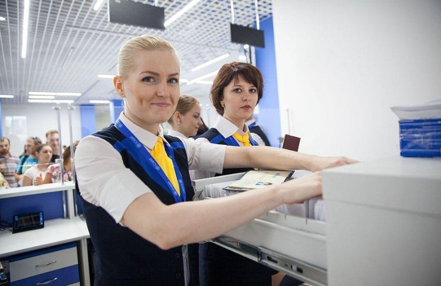 На полную мощность: в столице заработал крупнейший в Украине "Паспортный сервис"