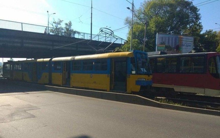 Из-за аварии в столице остановилось движение скоростных трамваев