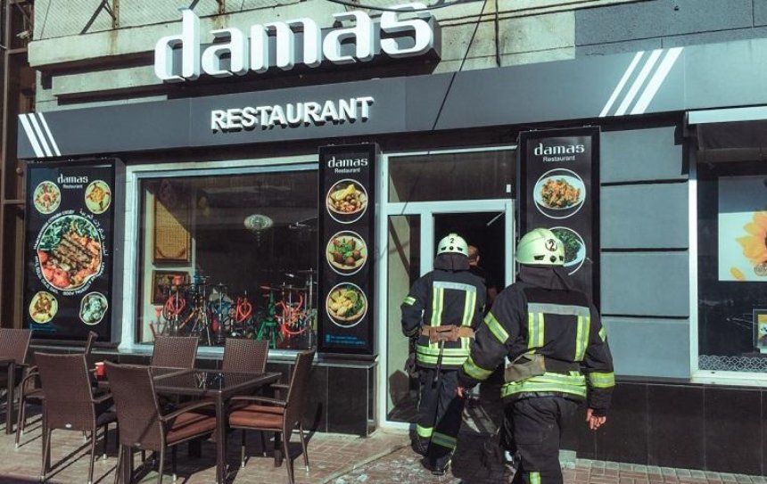 На Крещатике горел ресторан (фото)