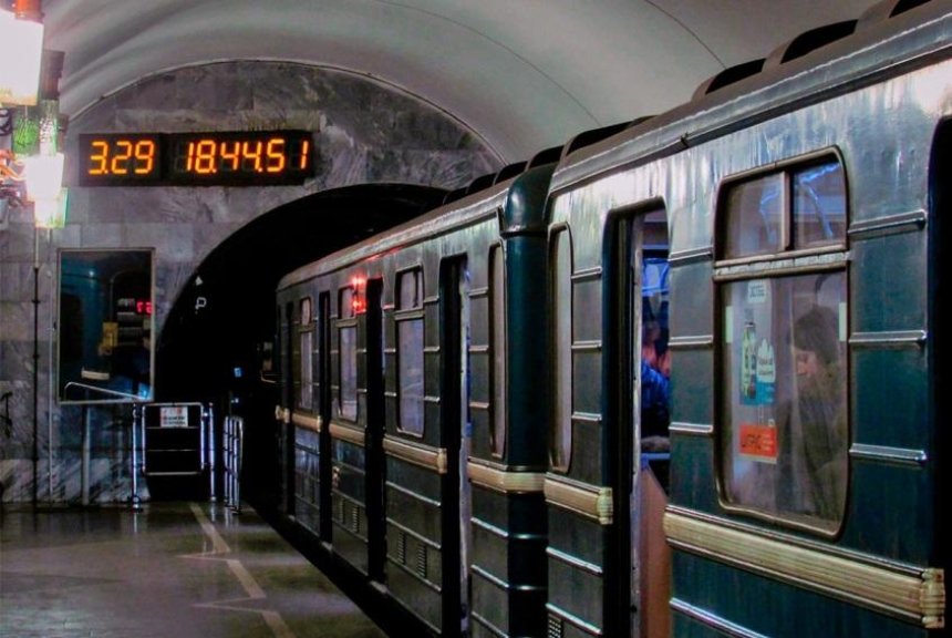 В киевском метро собираются установить табло с обратным отсчетом