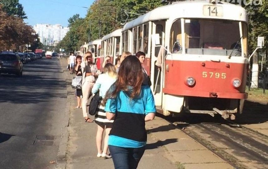 В столице восстановлено движение на двух трамвайных маршрутах