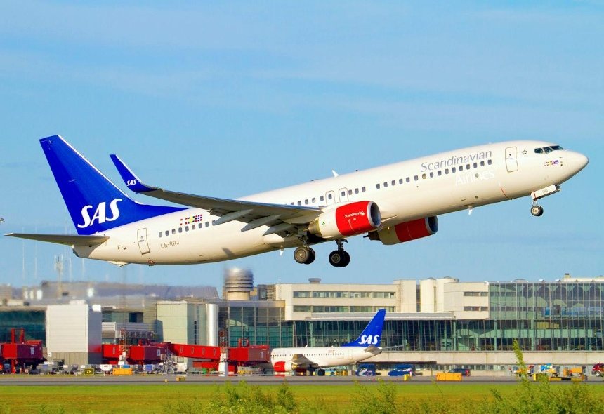 Scandinavian airlines возобновили полеты в Киев