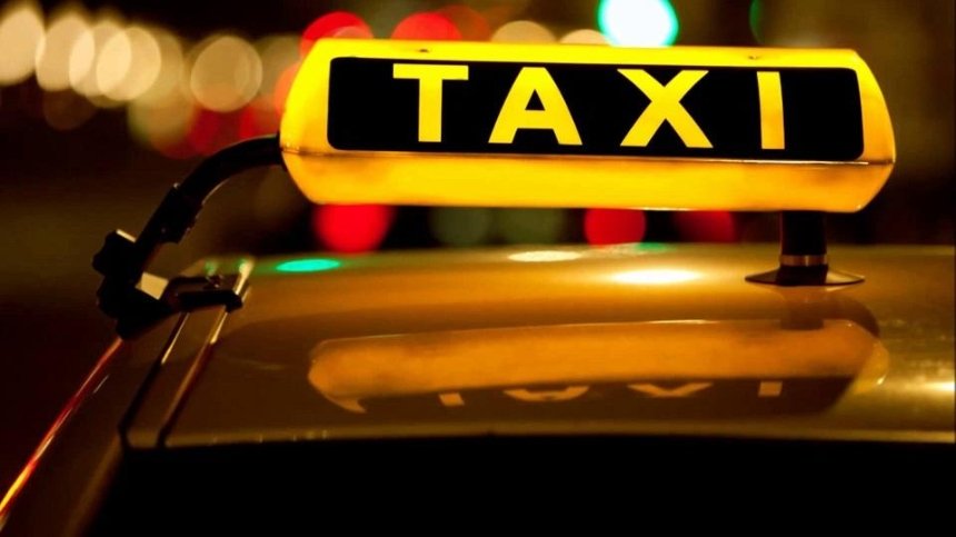Власти хотят продавать таксистам патенты на работу