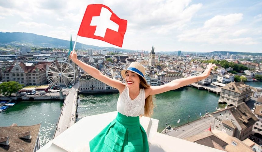 Швейцария возобновила свободный въезд для туристов из Украины