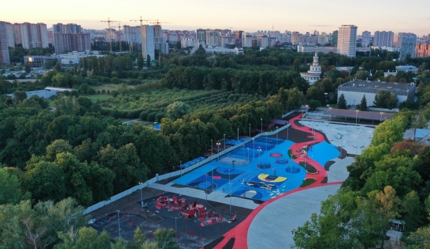 На ВДНГ заработал урбан-парк, но официальное открытие перенесли