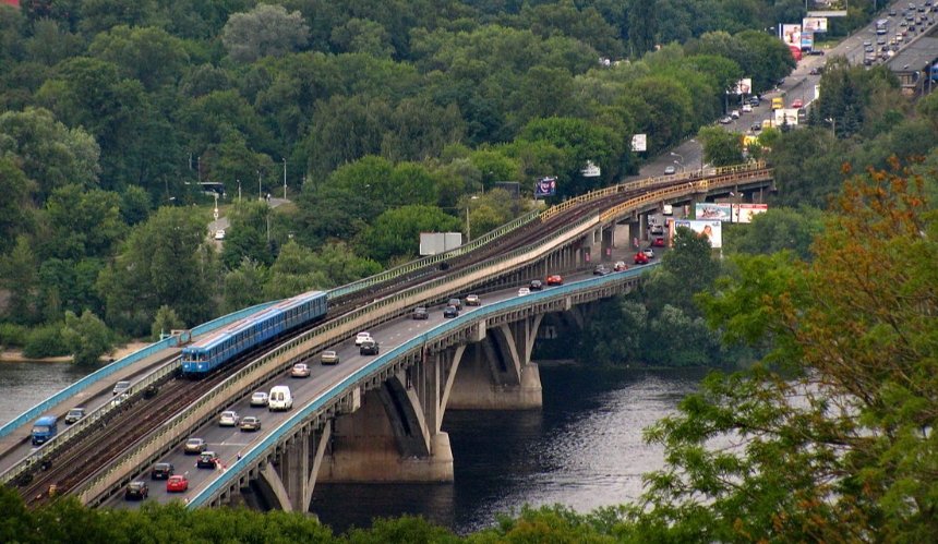 «Київавтодор» объявил тендеры на проекты реставрации Моста метро и моста Патона