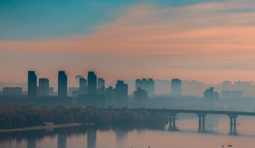 У Києві у деяких районах погіршилася якість повітря