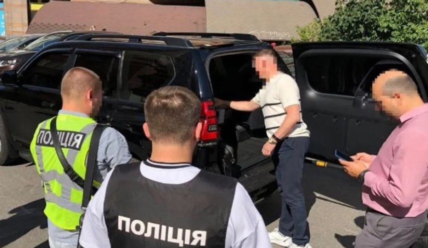 35 млн збитків на формі для ЗСУ: викрили директора київської фабрики