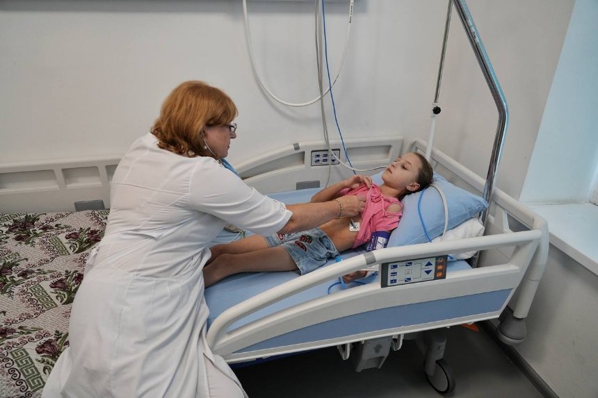 NOVUS передав 5,7 мільйона гривень на обладнання, що рятує діток з вродженими вадами серця