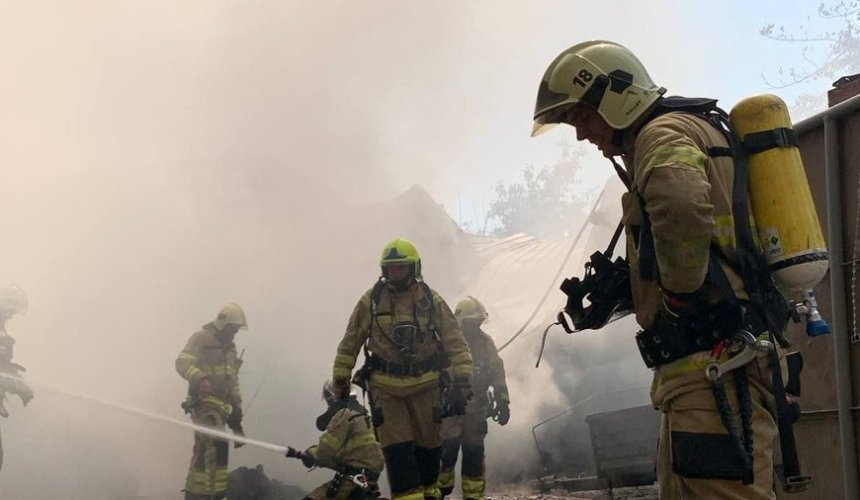 Вчорашні вибухи у промзоні Києва: є жертви